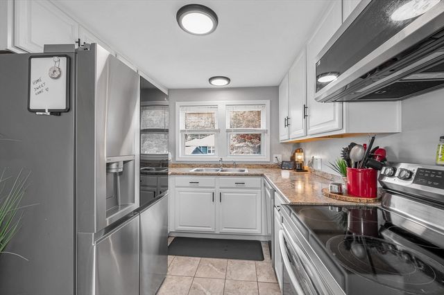 103 Fox Ave, Dracut, MA 01826