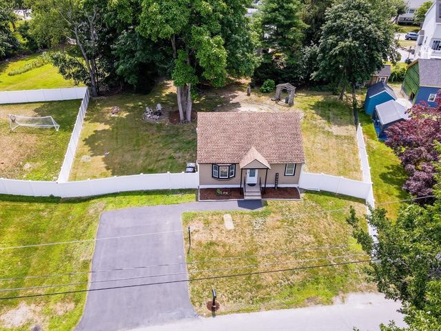 103 Fox Ave, Dracut, MA 01826