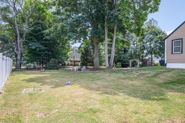 103 Fox Ave, Dracut, MA 01826