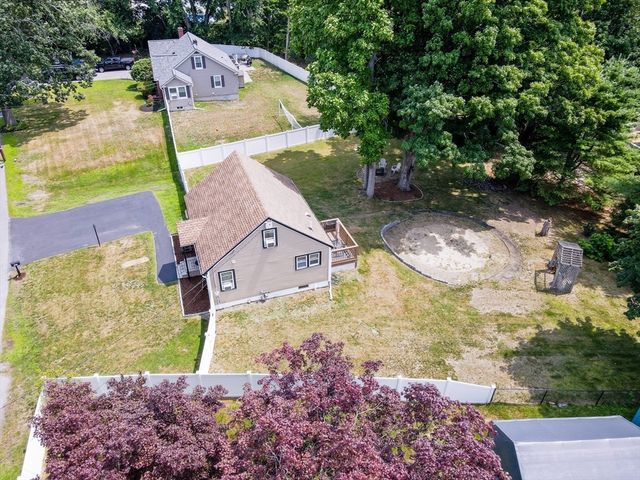 103 Fox Ave, Dracut, MA 01826