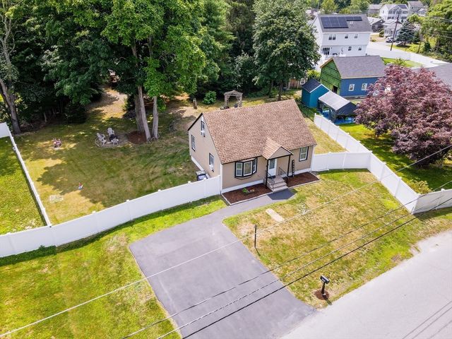 103 Fox Ave, Dracut, MA 01826