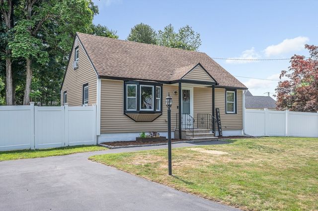 103 Fox Ave, Dracut, MA 01826