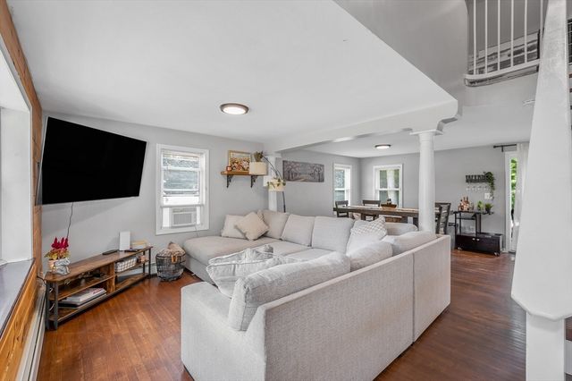 103 Fox Ave, Dracut, MA 01826