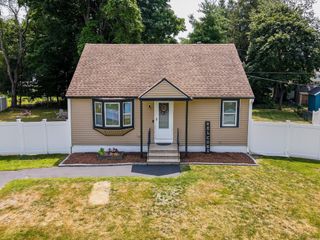 103 Fox Ave, Dracut, MA 01826