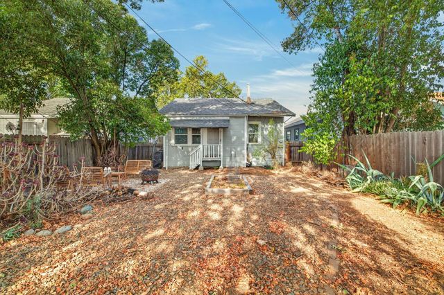 3321 35th St, Sacramento, CA 95817