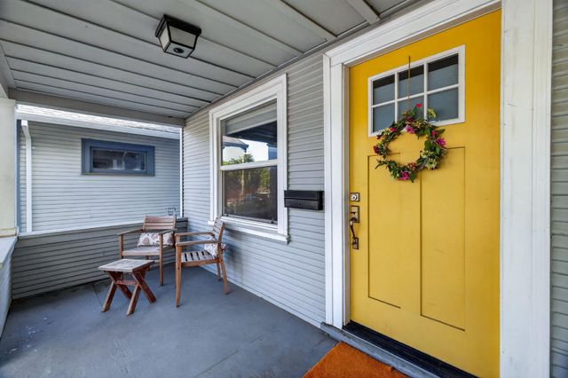 3321 35th St, Sacramento, CA 95817