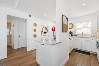 404 Broad AVE S H404, Naples, FL 34102