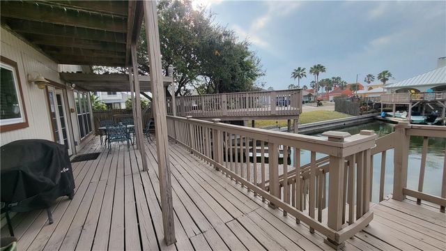 13965 Man O War Ct, Corpus Christi, TX 78418