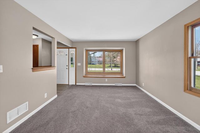 10550 Peggy DRIVE, Oak Creek, WI 53154