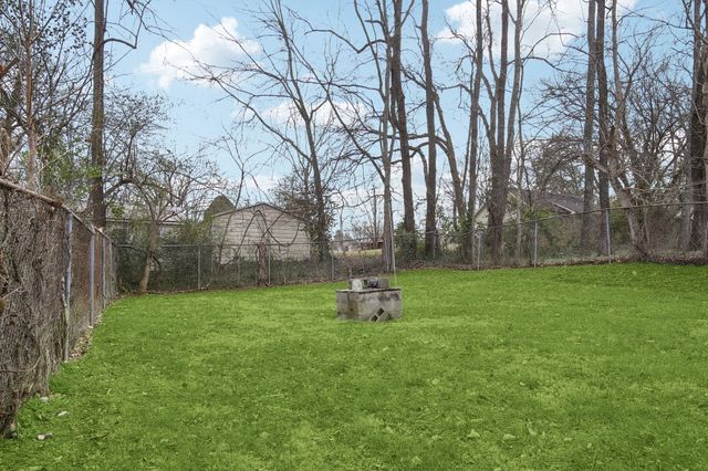 172 Hadley Dr, Clarksville, TN 37042