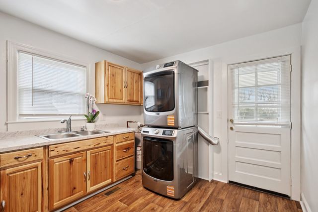 172 Hadley Dr, Clarksville, TN 37042