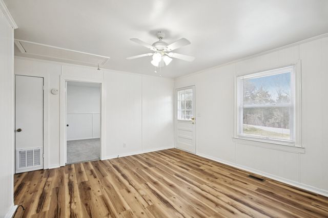 172 Hadley Dr, Clarksville, TN 37042