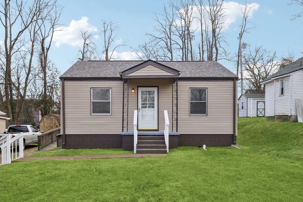 172 Hadley Dr, Clarksville, TN 37042