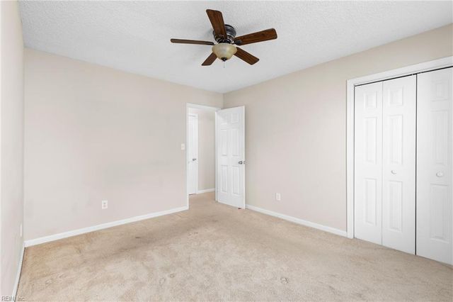 527 Pine Tops CT, Virginia Beach, VA 23451