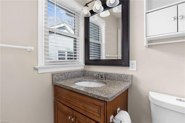 527 Pine Tops CT, Virginia Beach, VA 23451