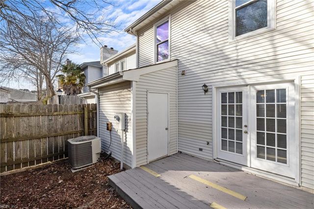 527 Pine Tops CT, Virginia Beach, VA 23451