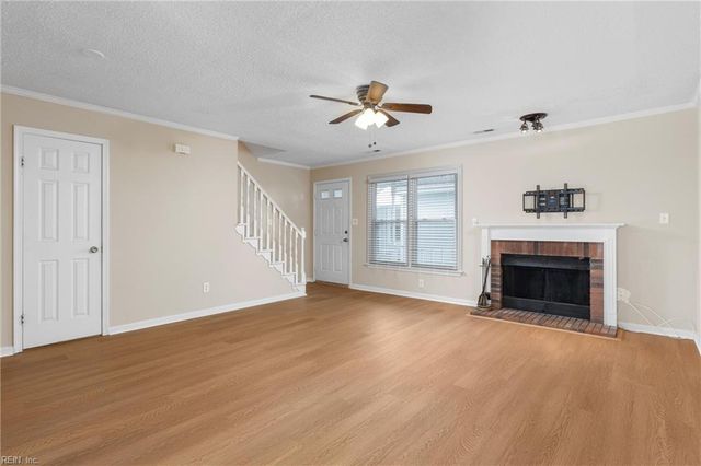 527 Pine Tops CT, Virginia Beach, VA 23451