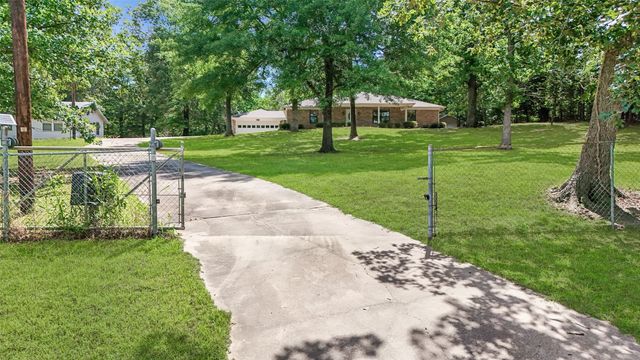 3870 County Road 45080, Arthur City, TX 75411
