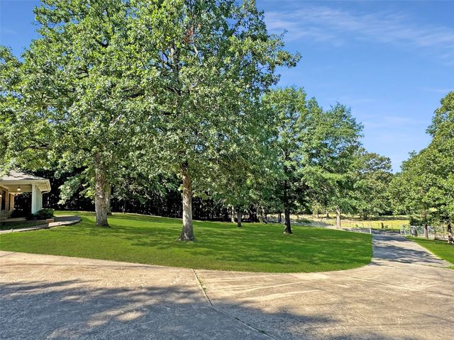 3870 County Road 45080, Arthur City, TX 75411