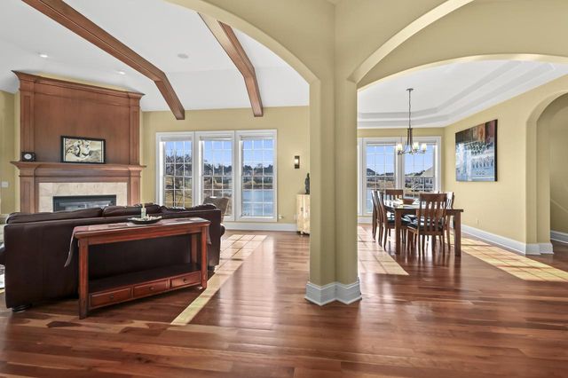 2907 Broken Arrow COURT, Waukesha, WI 53189