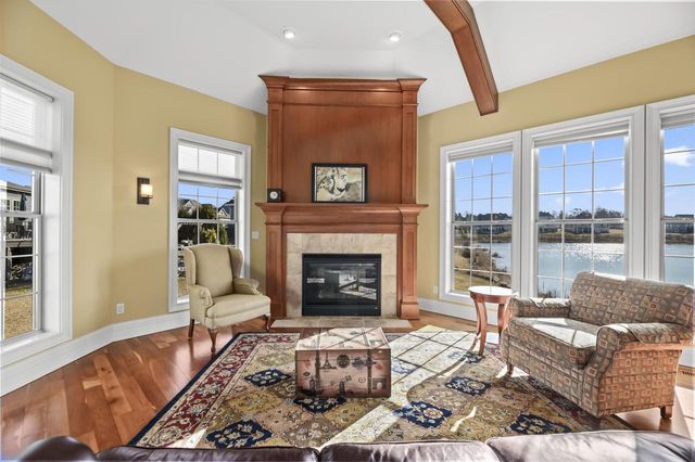 2907 Broken Arrow COURT, Waukesha, WI 53189