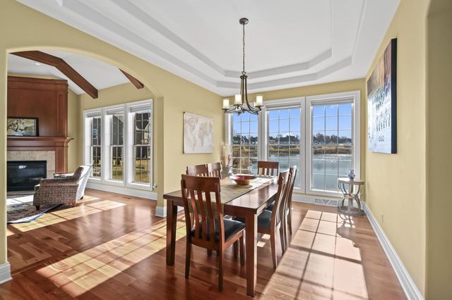 2907 Broken Arrow COURT, Waukesha, WI 53189