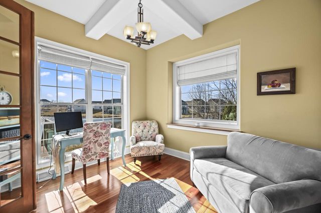 2907 Broken Arrow COURT, Waukesha, WI 53189