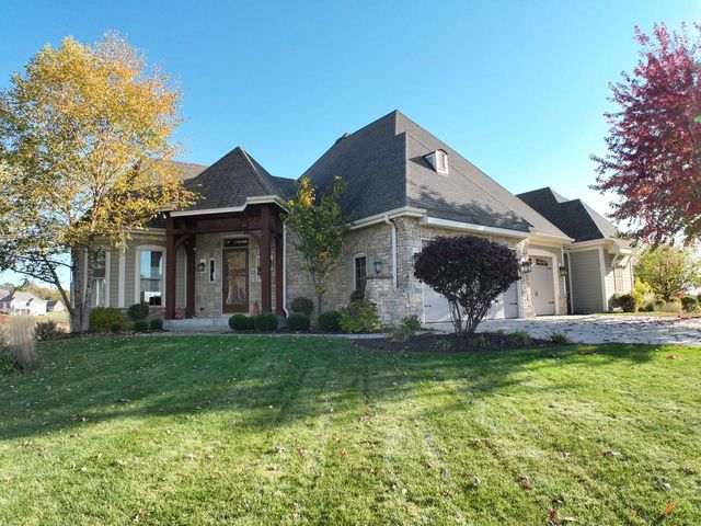 2907 Broken Arrow COURT, Waukesha, WI 53189