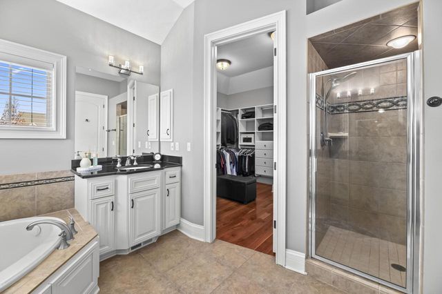 2907 Broken Arrow COURT, Waukesha, WI 53189