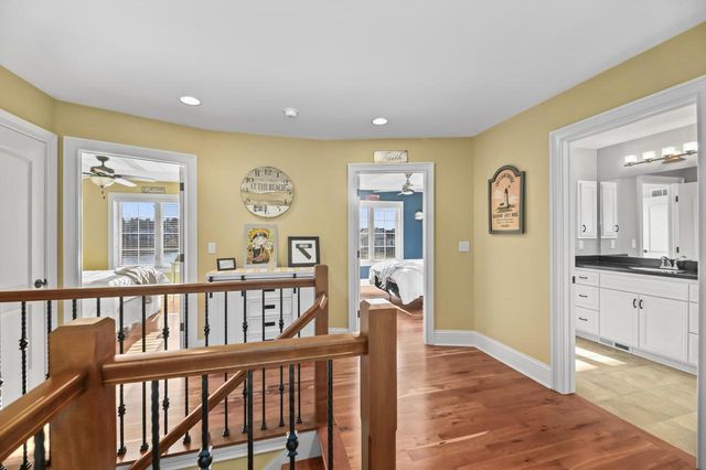 2907 Broken Arrow COURT, Waukesha, WI 53189