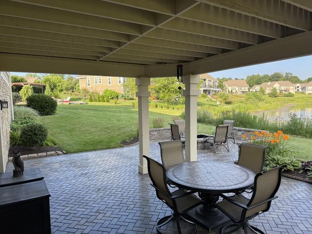 2907 Broken Arrow COURT, Waukesha, WI 53189