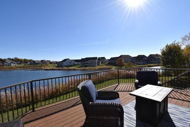 2907 Broken Arrow COURT, Waukesha, WI 53189