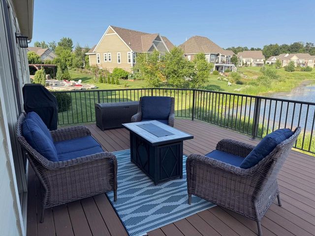 2907 Broken Arrow COURT, Waukesha, WI 53189