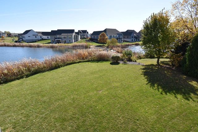 2907 Broken Arrow COURT, Waukesha, WI 53189