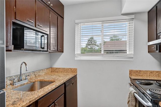 2551 Bradford Square NE, Atlanta, GA 30345
