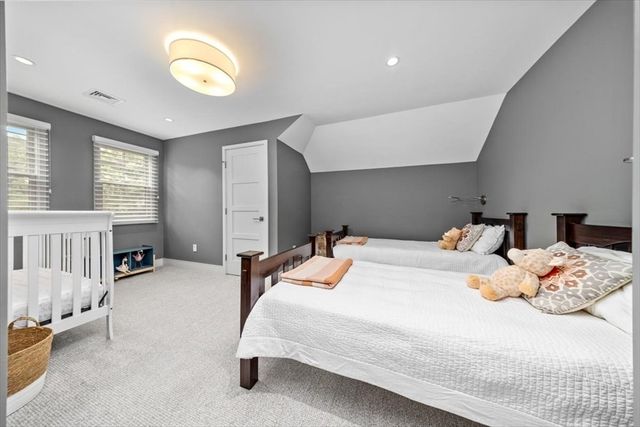 2 Black Rock Dr 21, Hingham, MA 02043