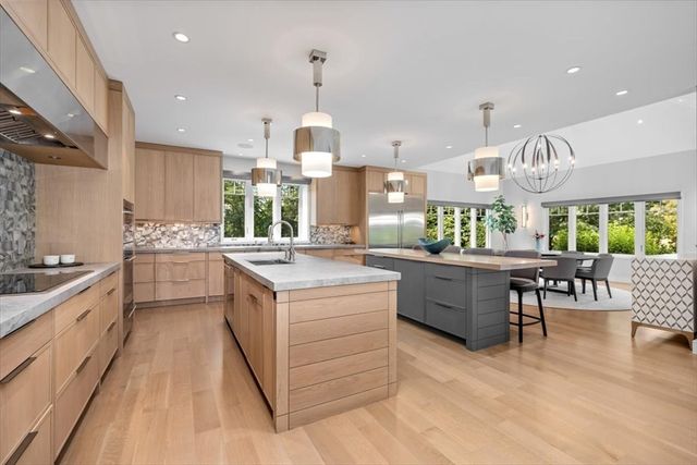 2 Black Rock Dr 21, Hingham, MA 02043