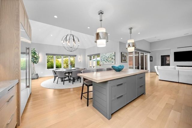 2 Black Rock Dr 21, Hingham, MA 02043