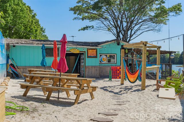 1480 Ardmore Drive, Sherrills Ford, NC 28673