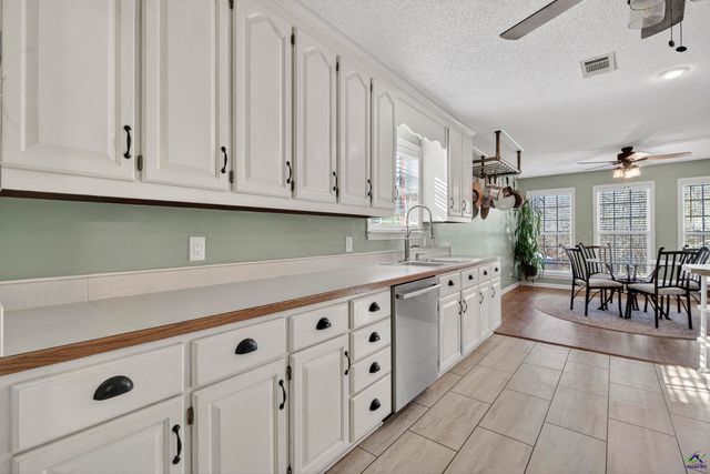 125 Whithead Road, Gray, GA 31032