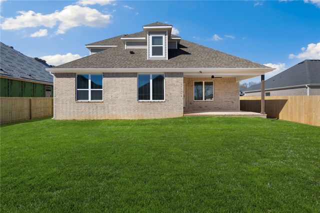 2121 Porter Street, Pea Ridge, AR 72751
