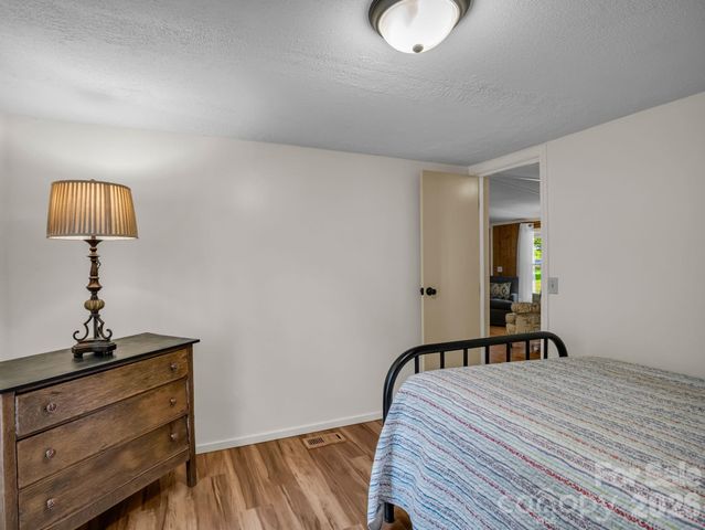 1120 Sandy Plains Road, Tryon, NC 28782