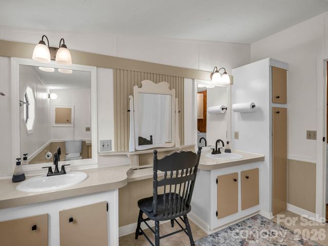 1120 Sandy Plains Road, Tryon, NC 28782