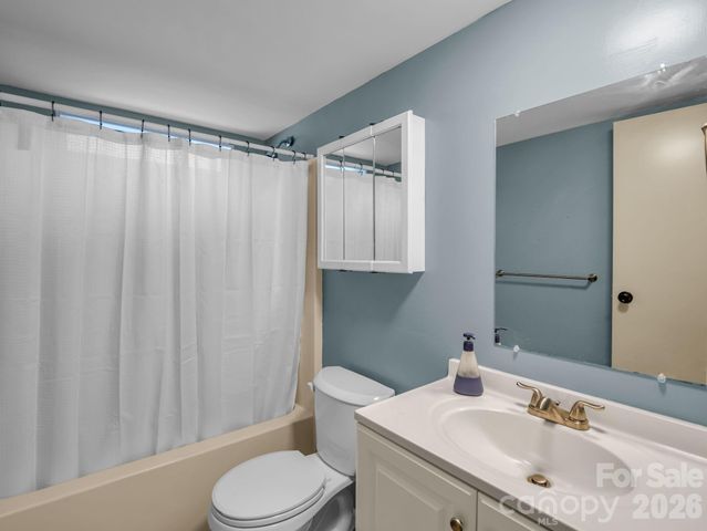 1120 Sandy Plains Road, Tryon, NC 28782