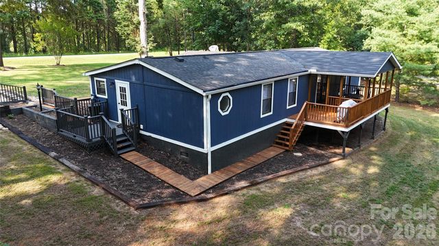 1120 Sandy Plains Road, Tryon, NC 28782