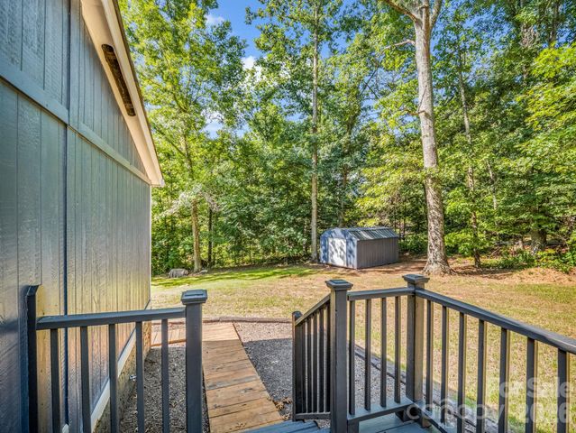 1120 Sandy Plains Road, Tryon, NC 28782