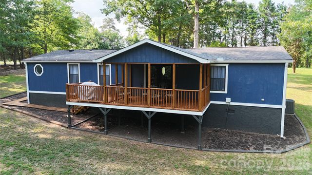 1120 Sandy Plains Road, Tryon, NC 28782
