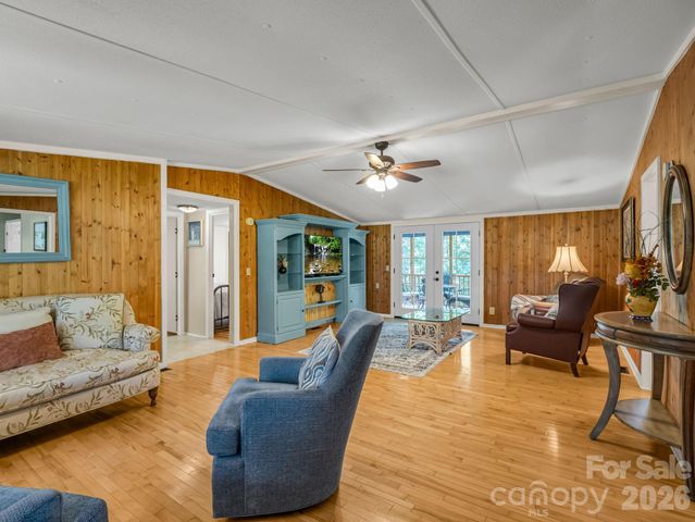 1120 Sandy Plains Road, Tryon, NC 28782