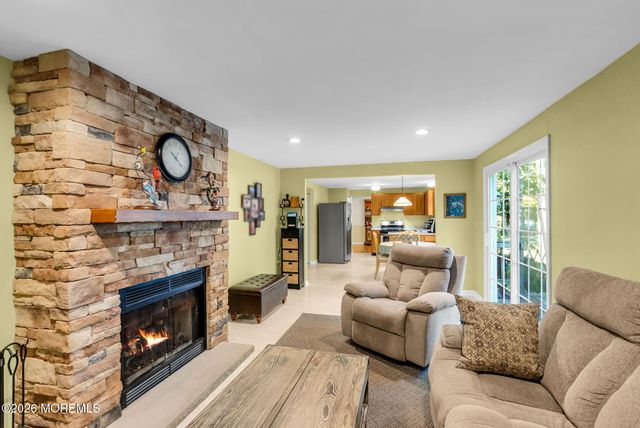 272 W Veterans Highway, Jackson, NJ 08527