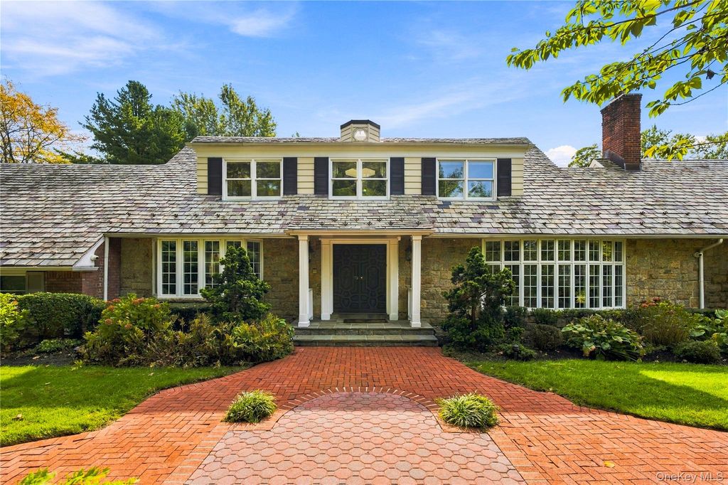 1335 Club Drive, Hewlett, NY 11557 — exterior